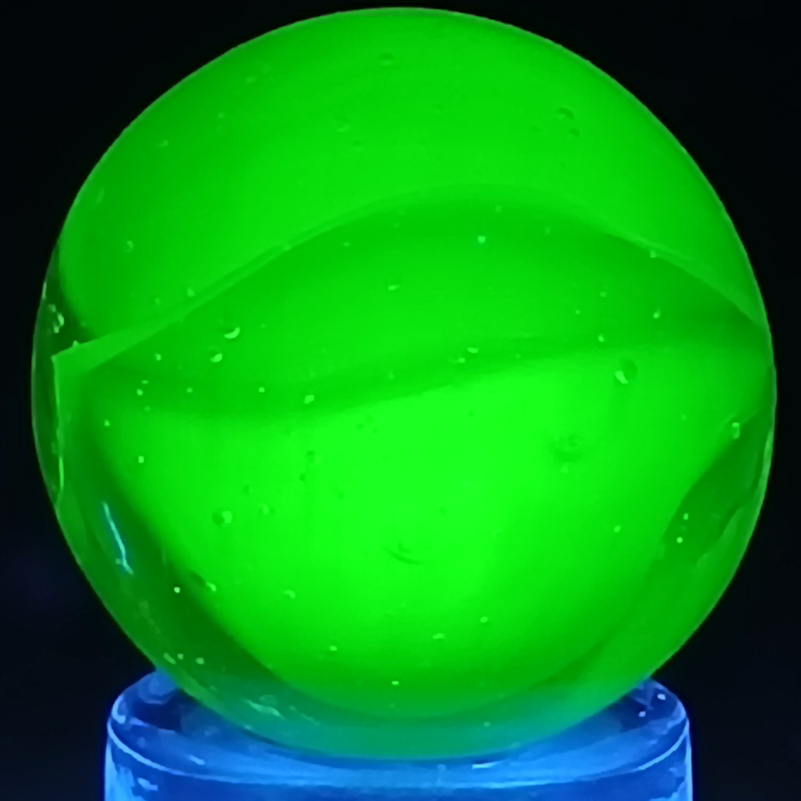 Vintage UV-Reactive Cat’s Eye .60 Inches Near-Mint Condition