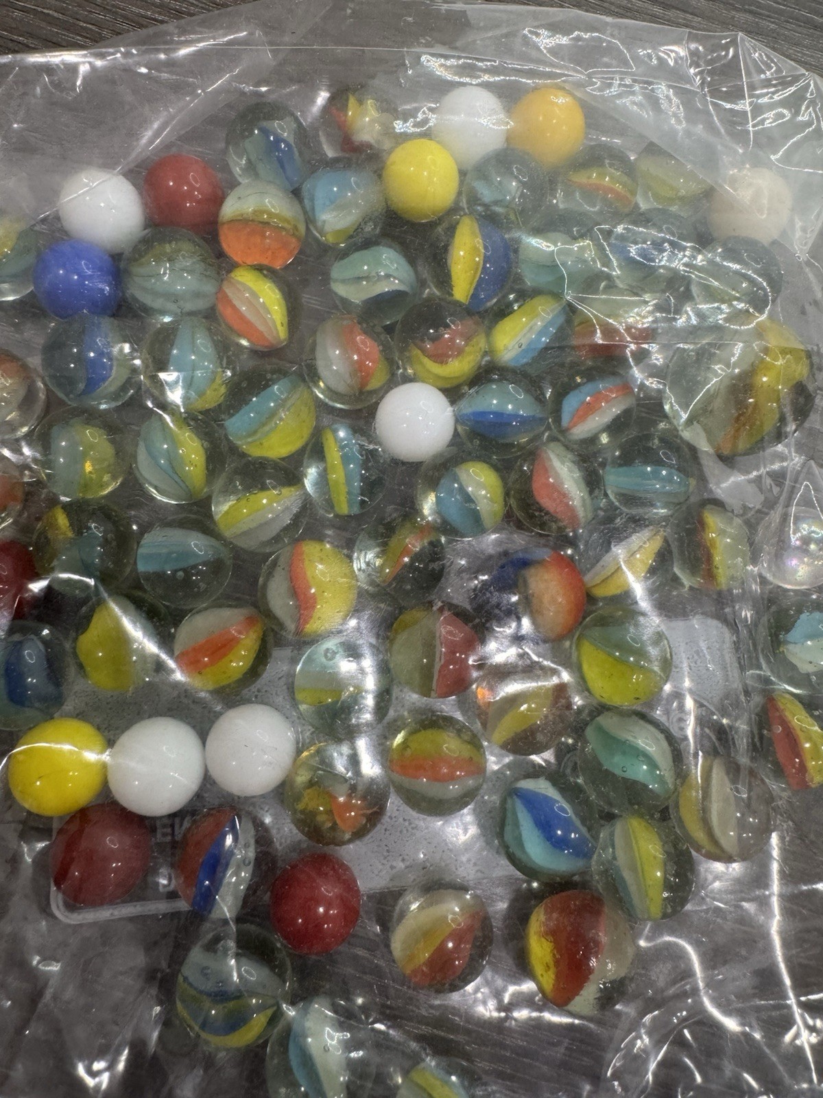 Miscellaneous Cats Eye Marbles And Other Marbles 13 Ounces