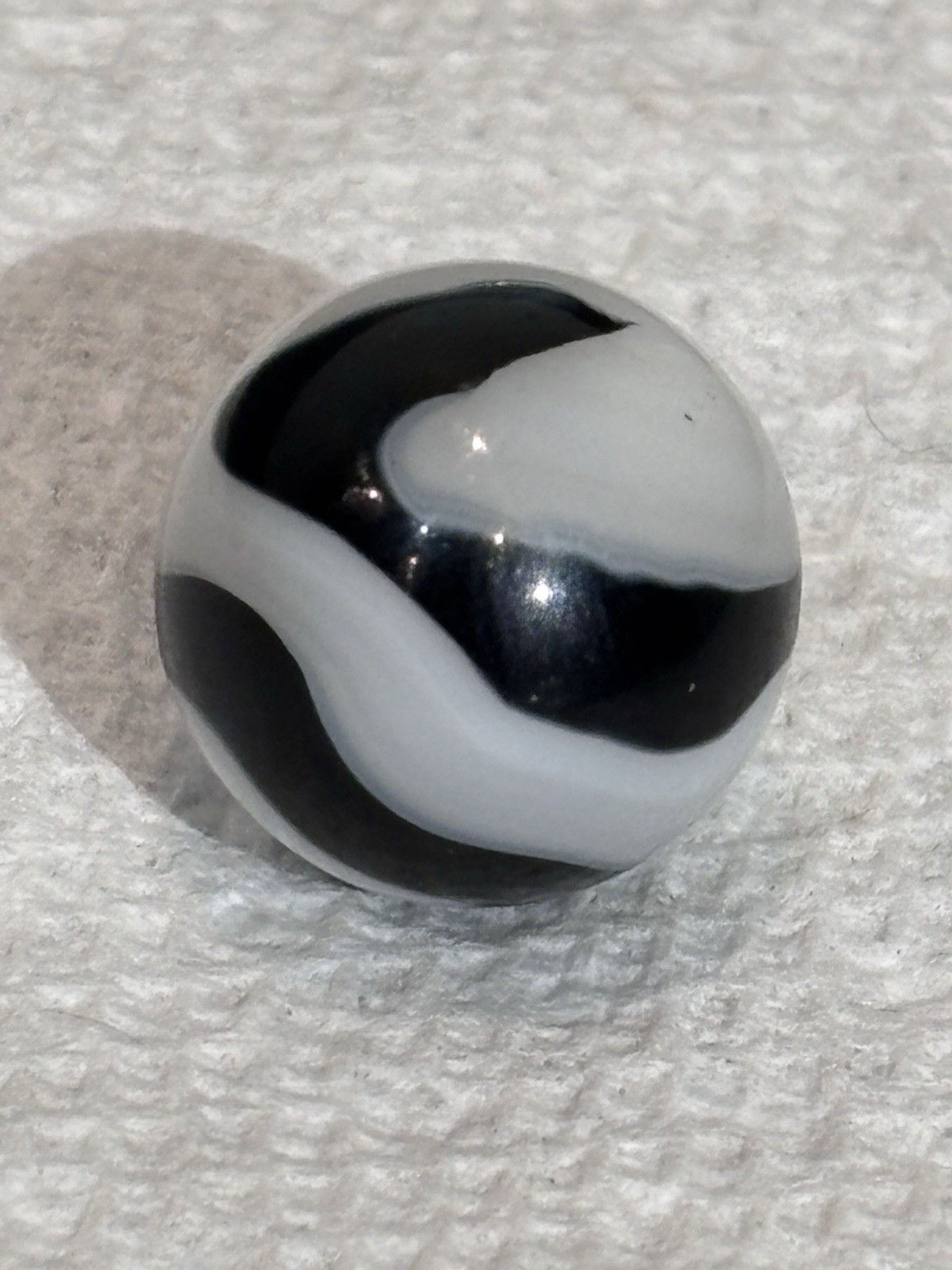 Vintage Akro Agate Corkscrew Zebra Marble Prize Name Black White .63”