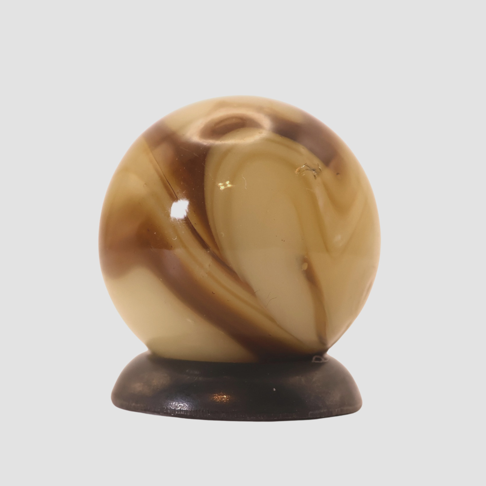 5/8″ Swirl Marble w/drizzle tan & brown NM+