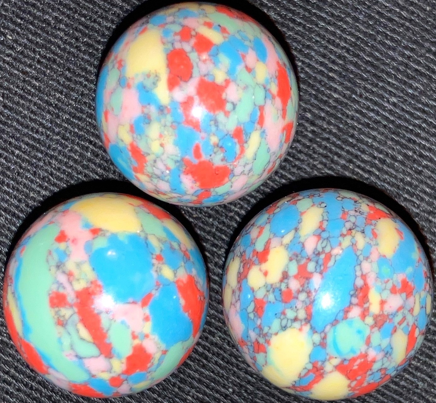 3 Pastel Guinea Glass Mint Marbles .62″ New 5/8″ Modern Mib Marble Lot