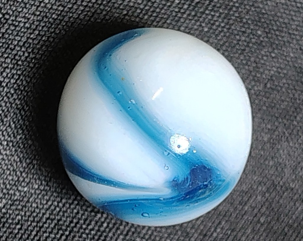 Vintage Alley Agate 0.60″ Dark Cobalt Blue Ribbon Swirl Marble NM! White Base…