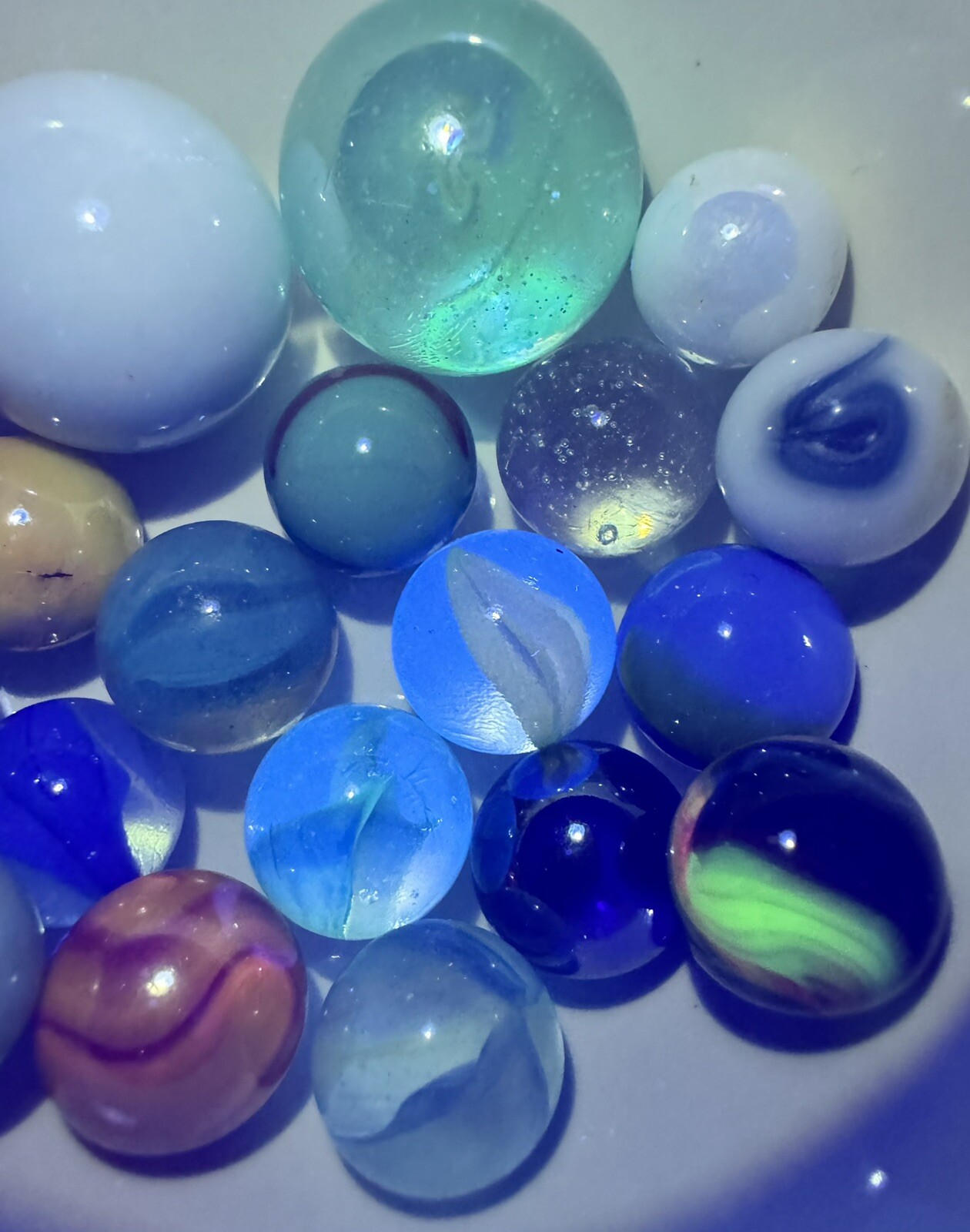 Vintage Marble Lot Of MARBLES UV Reactive Cadmium Uranium Lot #58