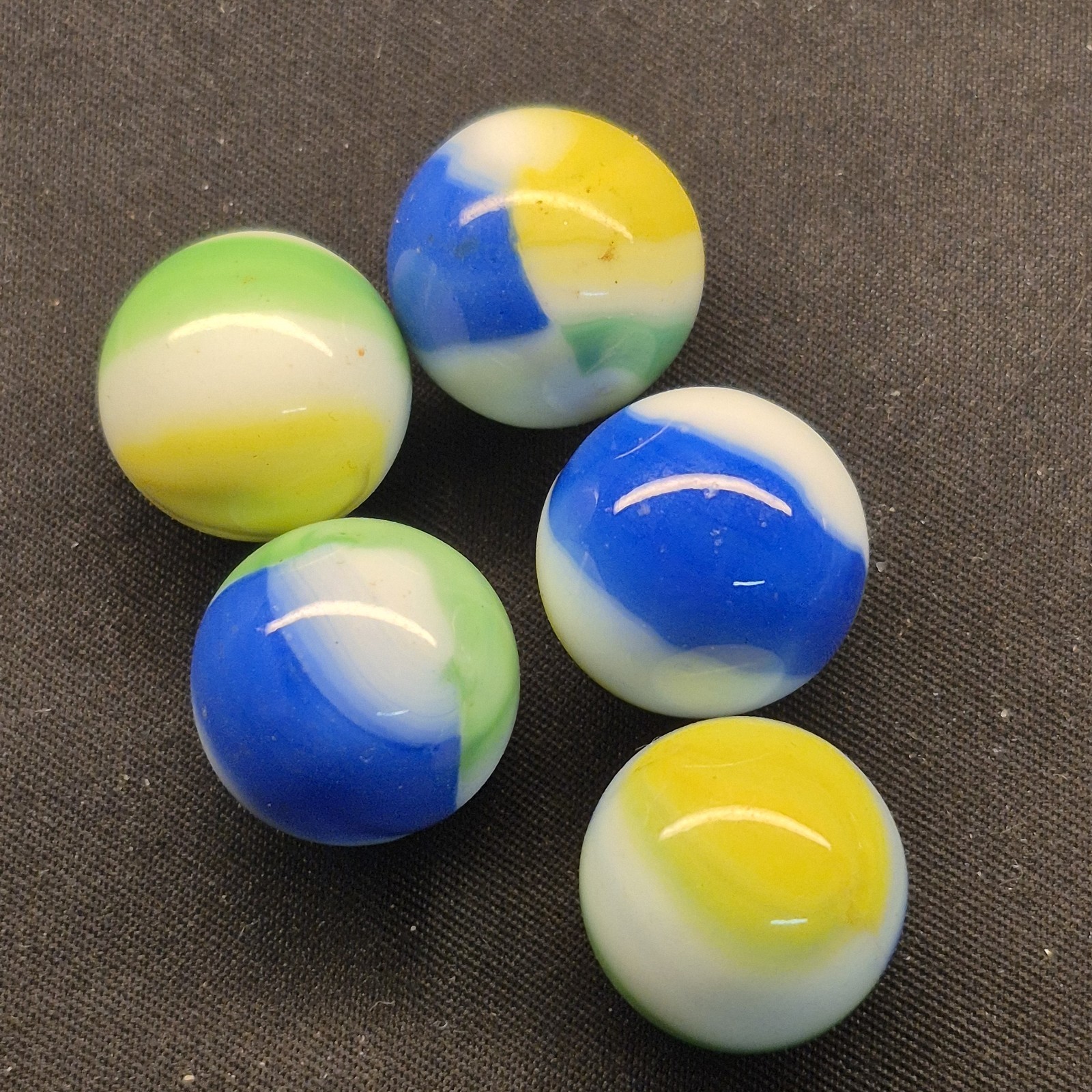 Marble King Rainbo Patch Glass Lot 5 Marbles 5/8″ Near Mint