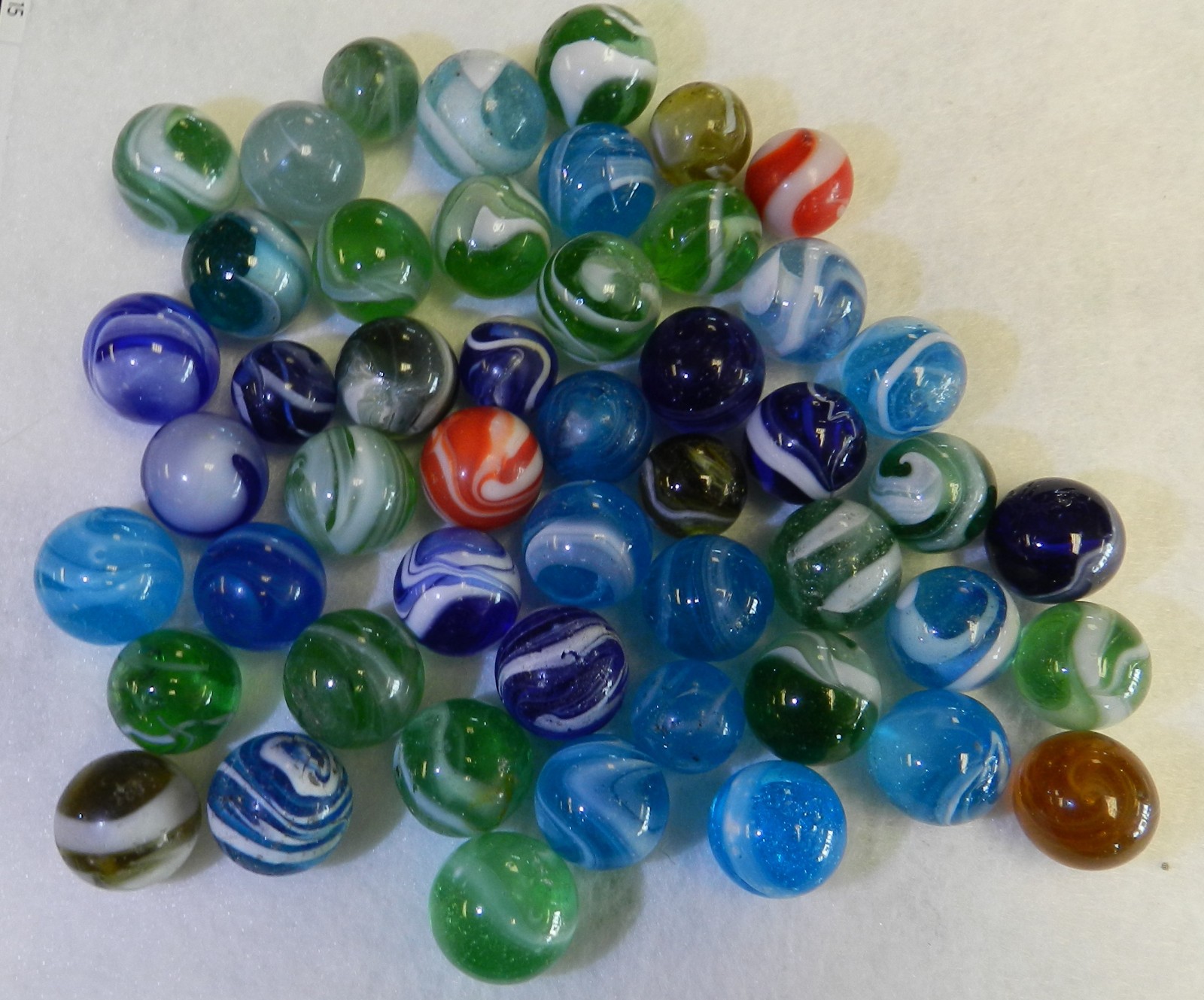 #19643m Large Group or Dealers Lot of 46 Yasuda Glass Transitional Marbles