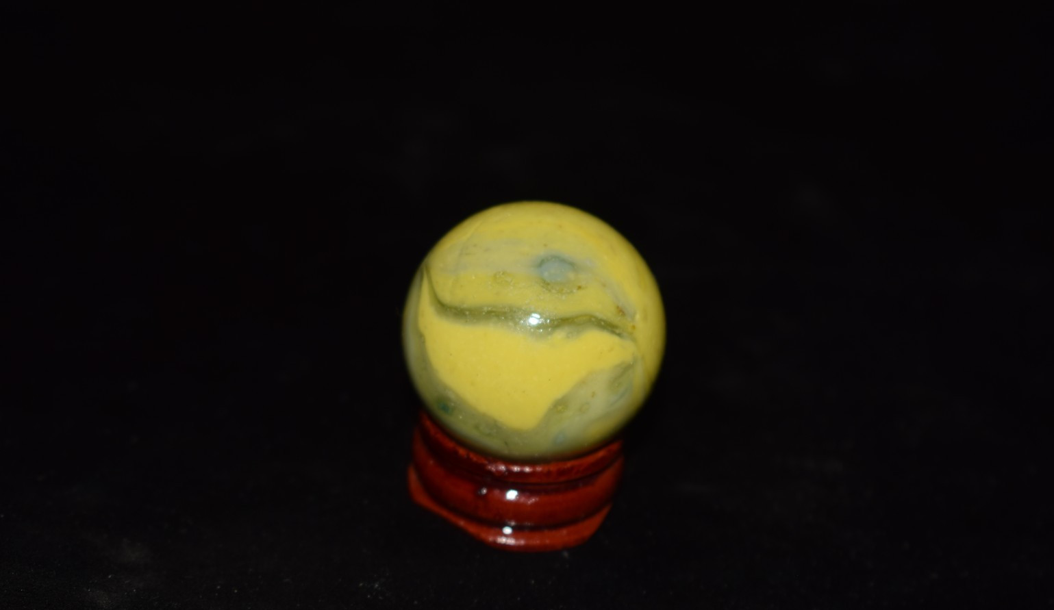 👴👵➖⏩ HTF OLD Retired VACOR EGG🟡YOKE Collectors marble🦶Toebreaker size 1.375″