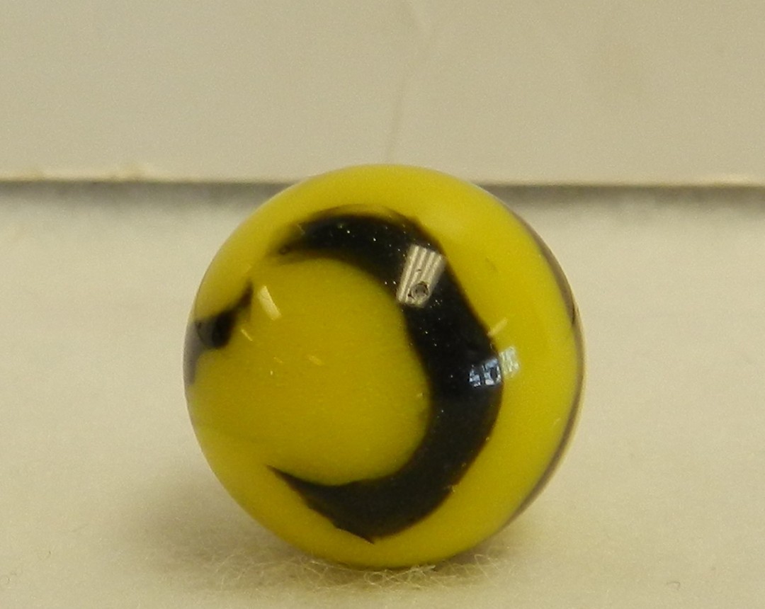 #20689m Vintage Peltier Glass NLR Bumblebee Marble With Aventurine .63 Inches