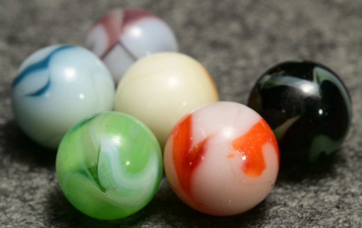6 Vintage American WV Swirl Marbles, Mixed Sizes & Makers, Funky Colour Styles