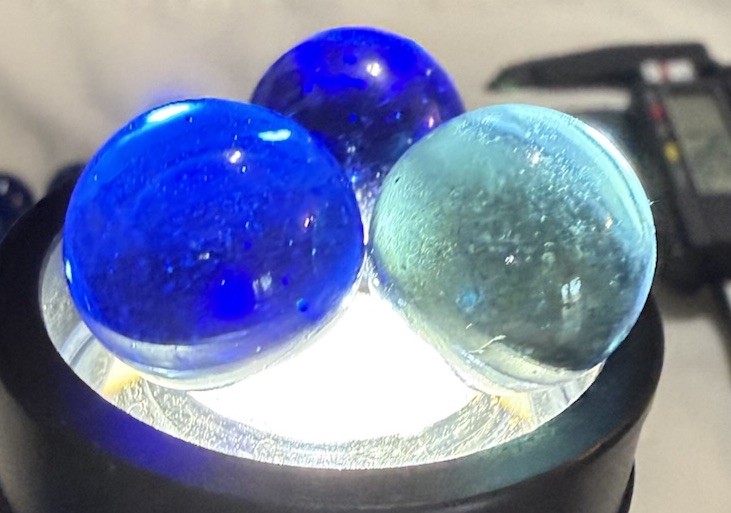 MARBLE LOT Of 16 BLUE LUSTER FINISH MARBLES 14-15mm
