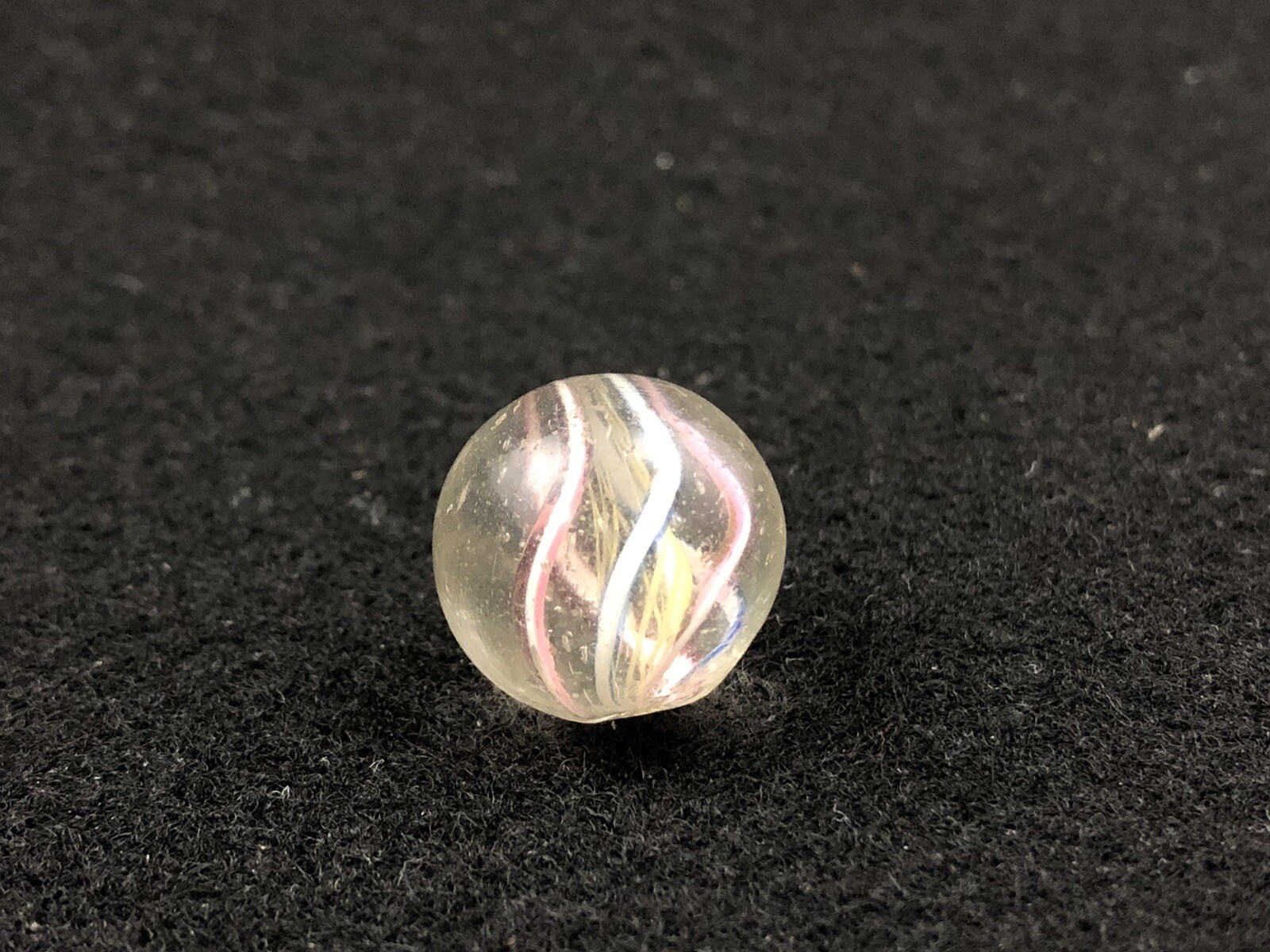 1800s GERMAN YELLOW ENCASED LATTICINIO VTG HANDMADE MARBLE 21/32″ NM SWIRL