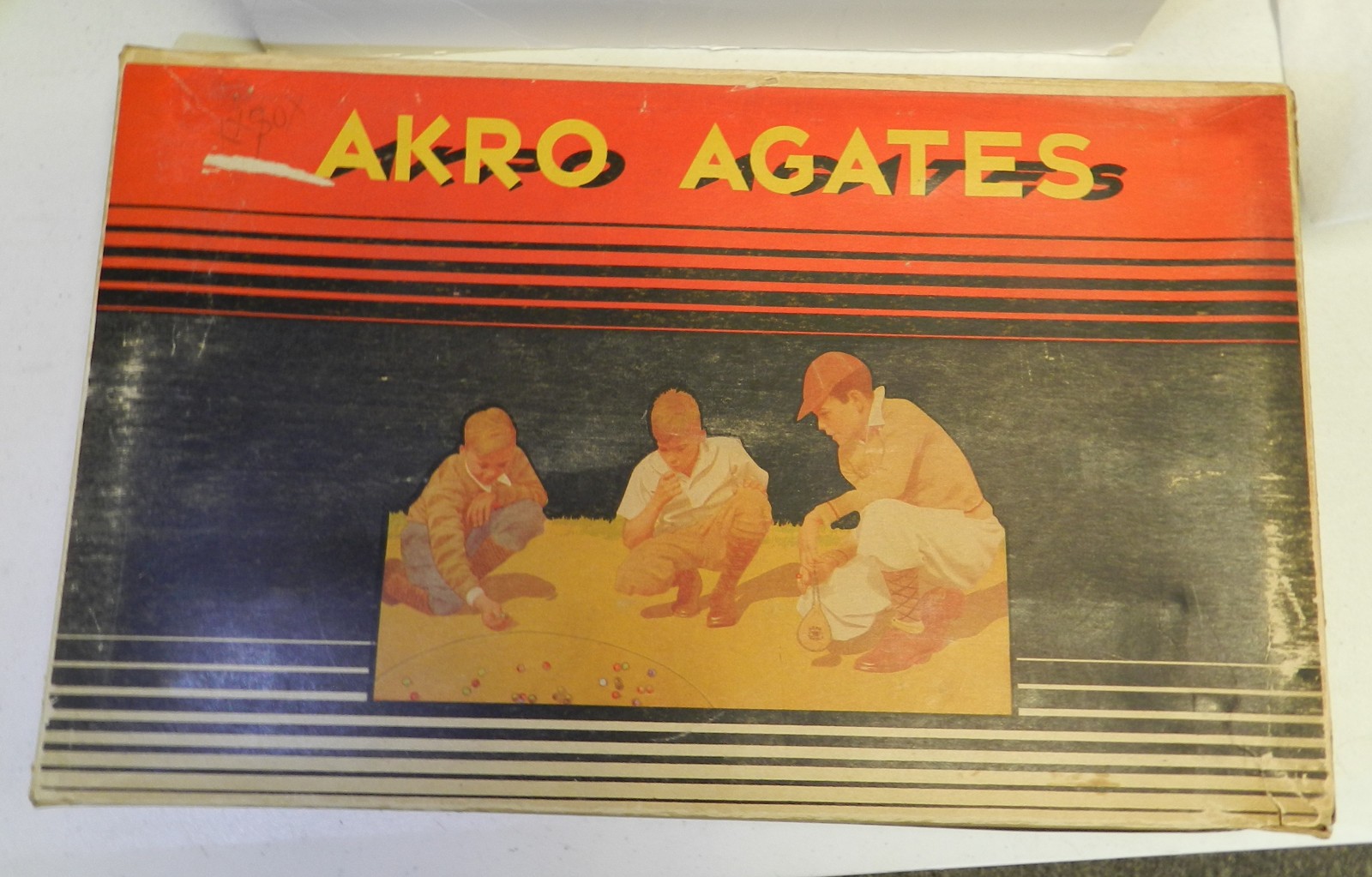 #20553m Large Original Akro Agate Box No 300 With Bag and Marbles Some Oxbloods