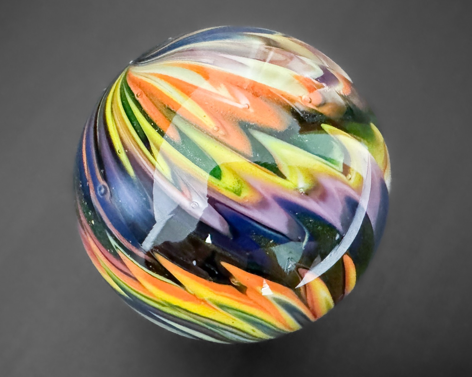 Steve Davis 1.5 Lobed Onionskin Contemporary Swirl Handblown Art Glass Marble