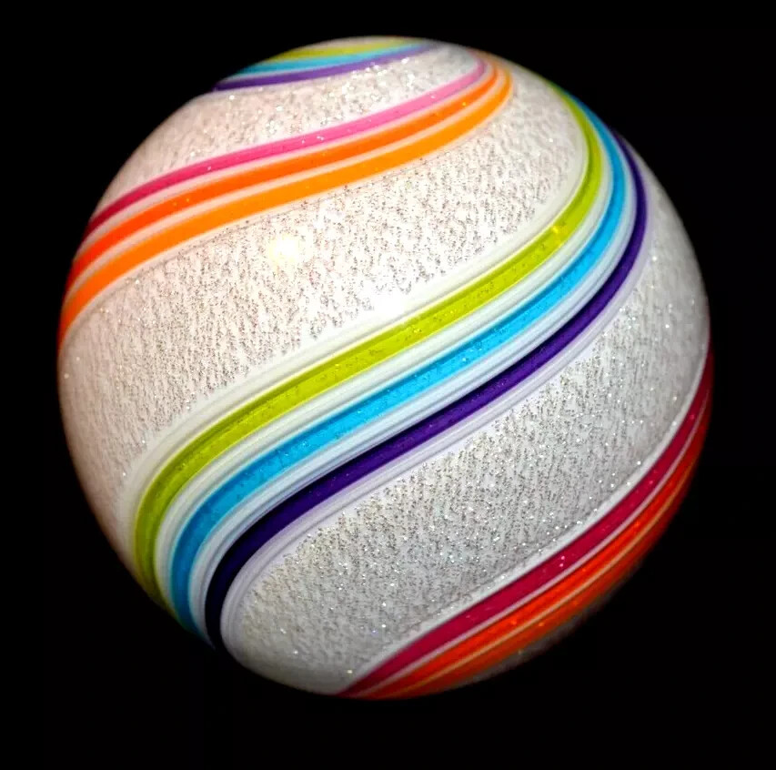 HOT HOUSE GLASS MARBLE/1.744″-DICHROIC SNOW W/12 DICHROIC RAINBOW RIBBONS-FAST