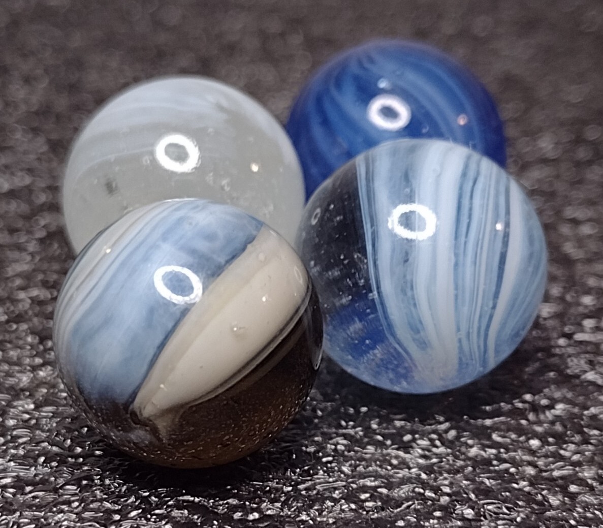 4x NM Multicolor Brushed PATCH 1930s Master Glass Vintage Toy Marbles .61-.64″
