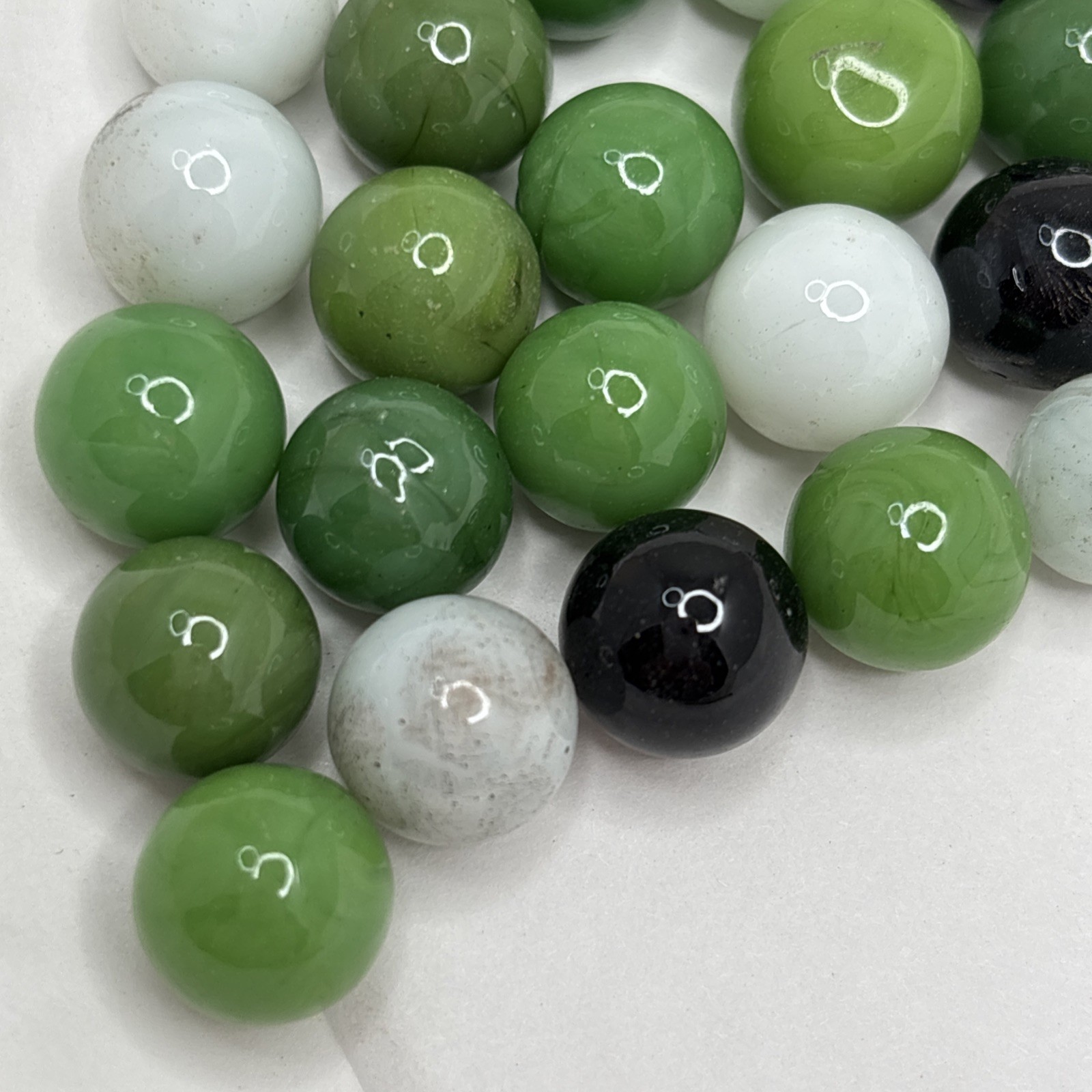 Vintage Bright Color Glass Marbles Lot of 25 Peewee Size Q