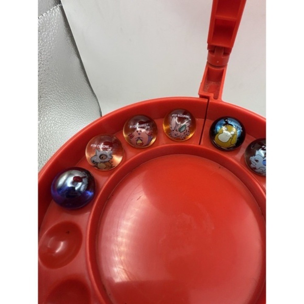 Vintage 1999 Pokemon Collector Marbles Pokeball Carrying Case & Marbles