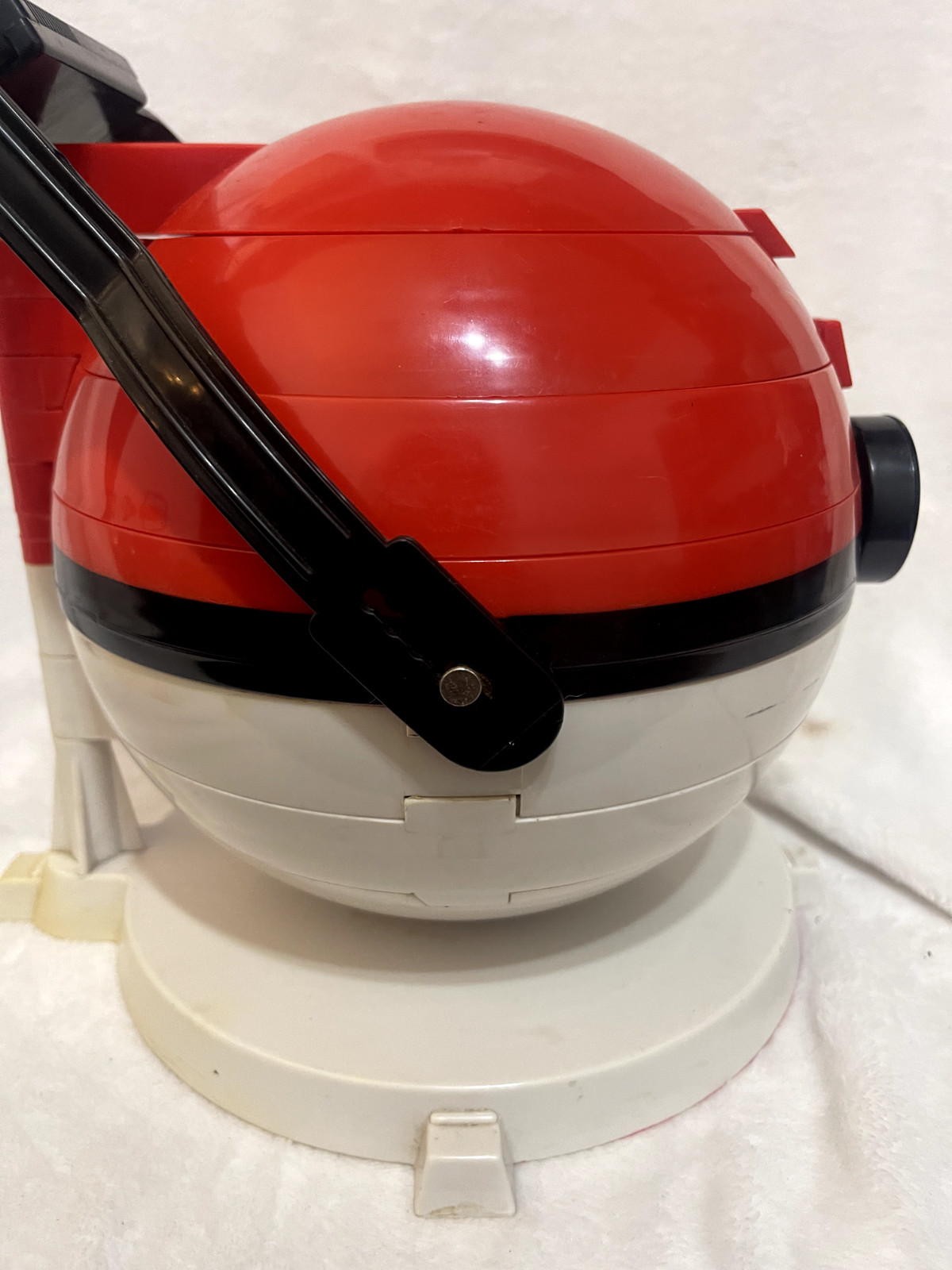 Vintage Pokemon Marble Pokeball Carrying Case With All Inserts.