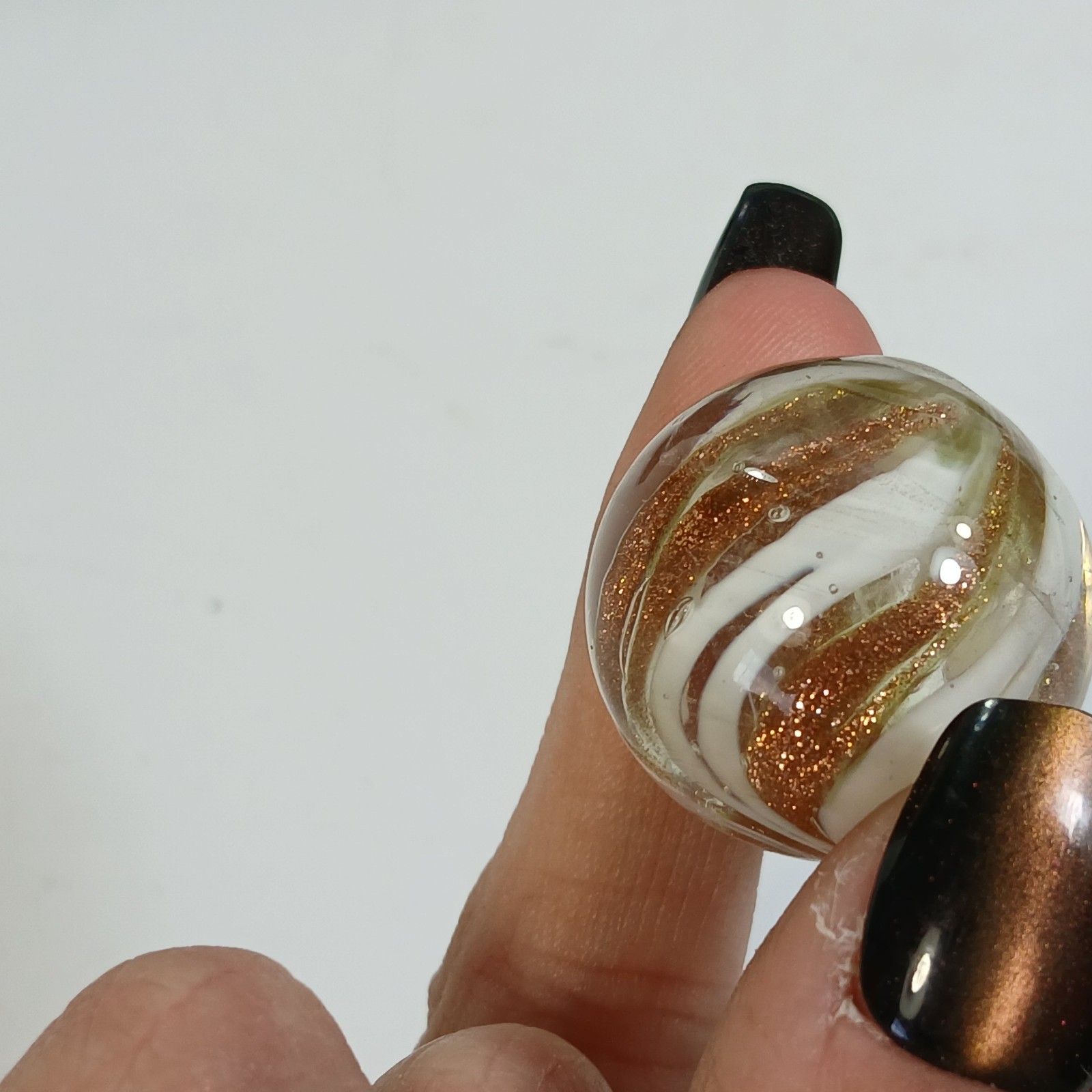 White Gold Flakes banded swirl 1″ Shooter Hot House? Air bubbles Lampwork Marble