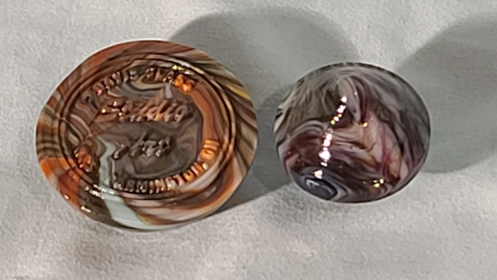 ANDY DAVIS, Glass Art Spinning Top & Base, Tom Jinks Run (?), #084A