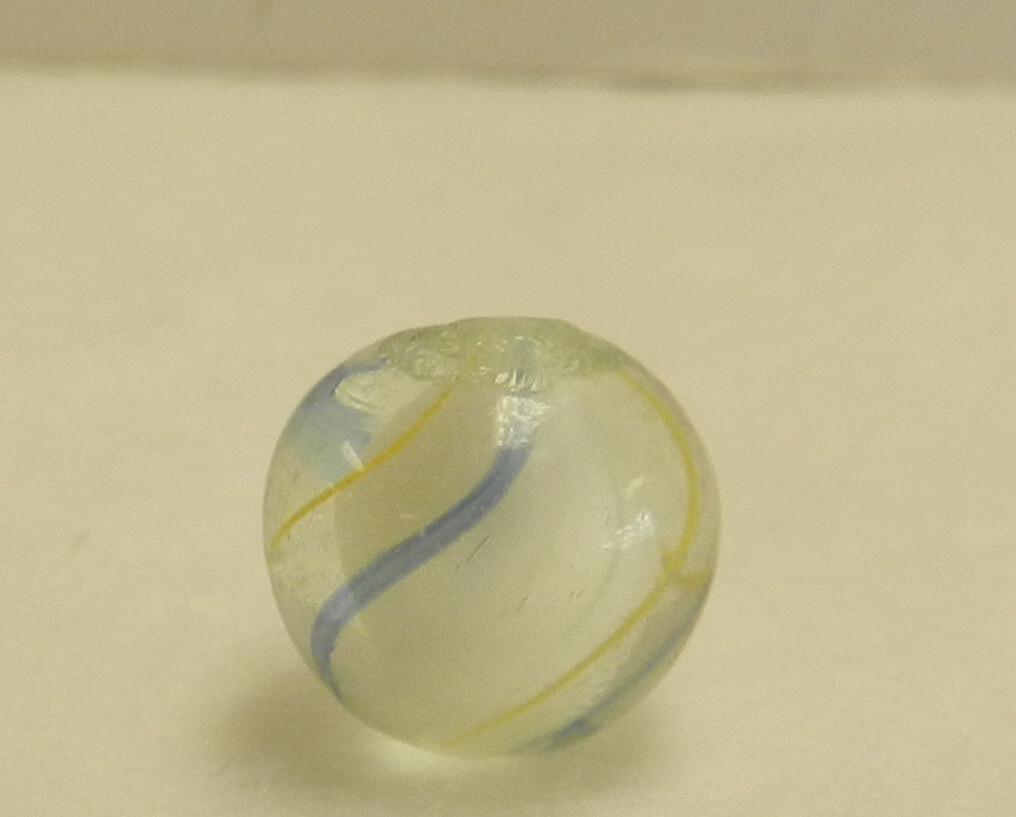 #16696m .47 Inches Peewee Vintage German Handmade White Solid Core Swirl Marble