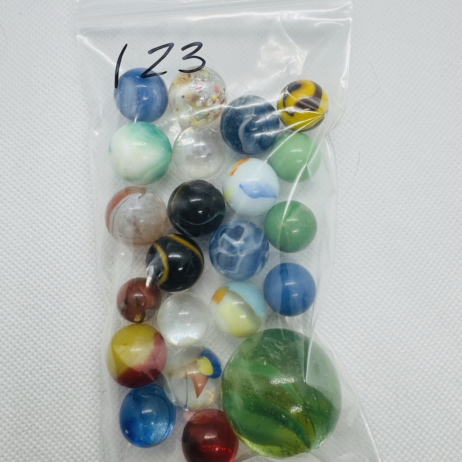 Vintage Marble Lot Of MARBLES UV Reactive Cadmium Uranium Lot #123