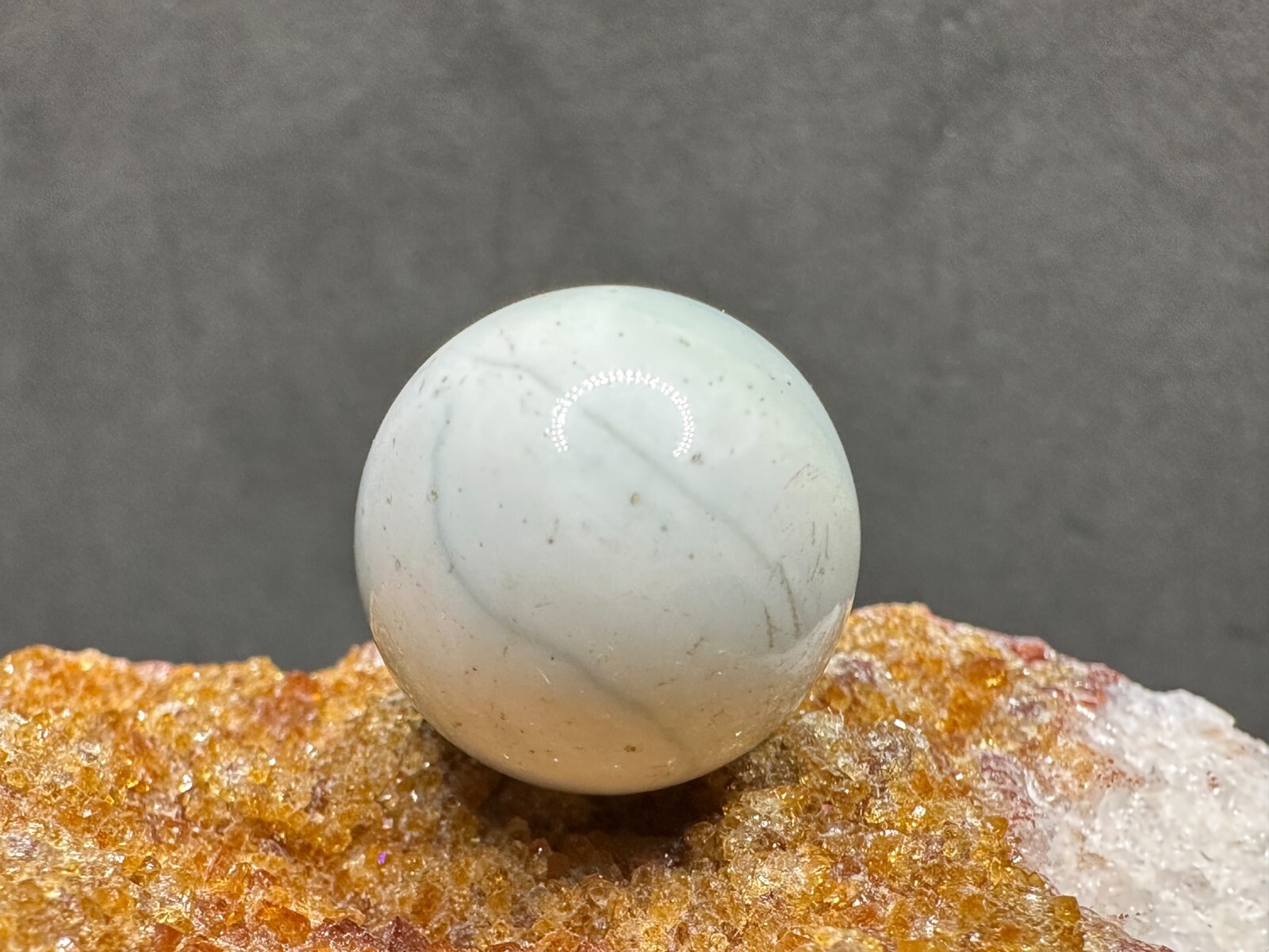 Vintage Master Brushed Patch Marble – White & Brown – .69″ Very Good!