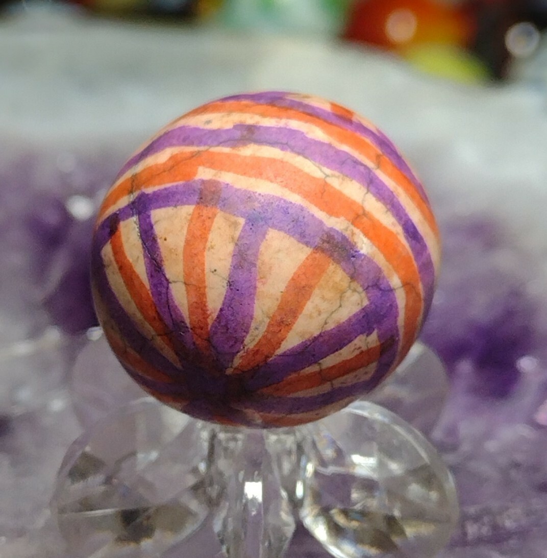 .73″ SWEET HAND PAINTED MARBLES – NM LOOK