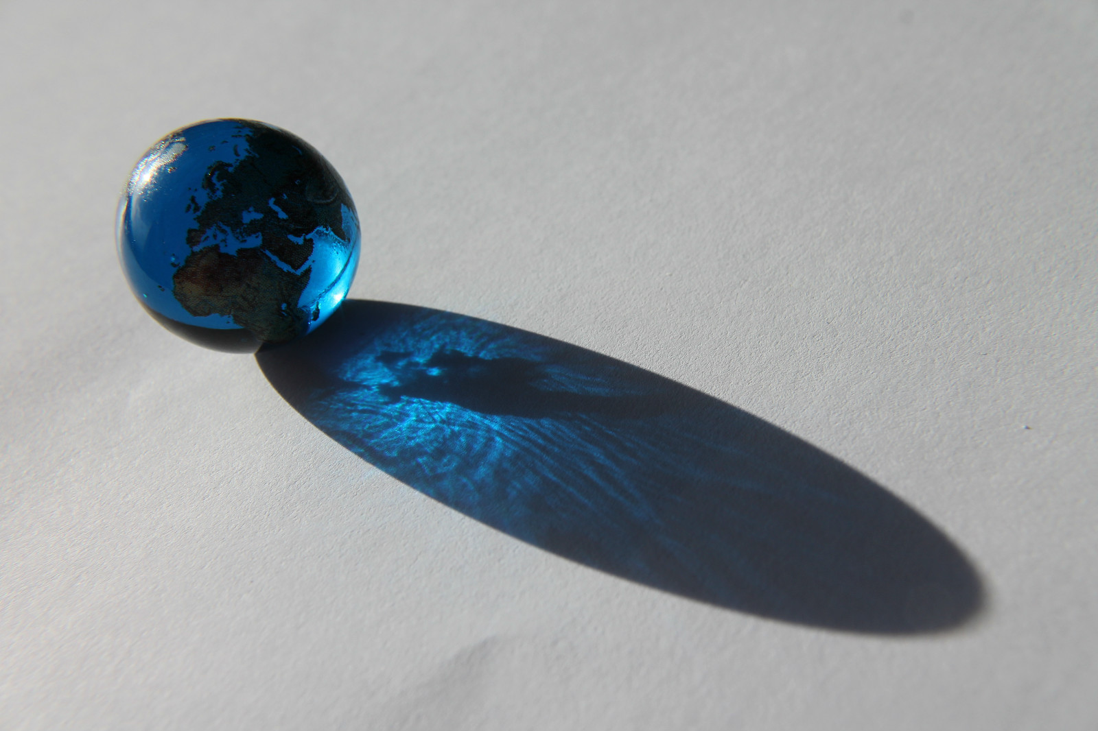 22mm Detailed Solid Glass Earth Globe Marble – Cosmic World Planet Gaea Terra