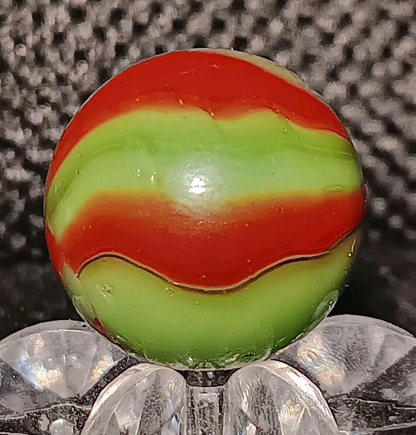 Vintage Peltier Glass NLR Dragon Marble. Nm. .63″ Uv Active. Beautiful Pattern