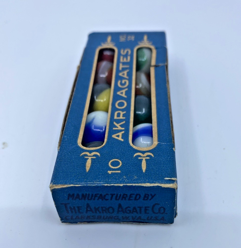 Vintage 1920s-1930s Akro Agate Co. 10 Corkscrews Marble Box No 32 Rare USA