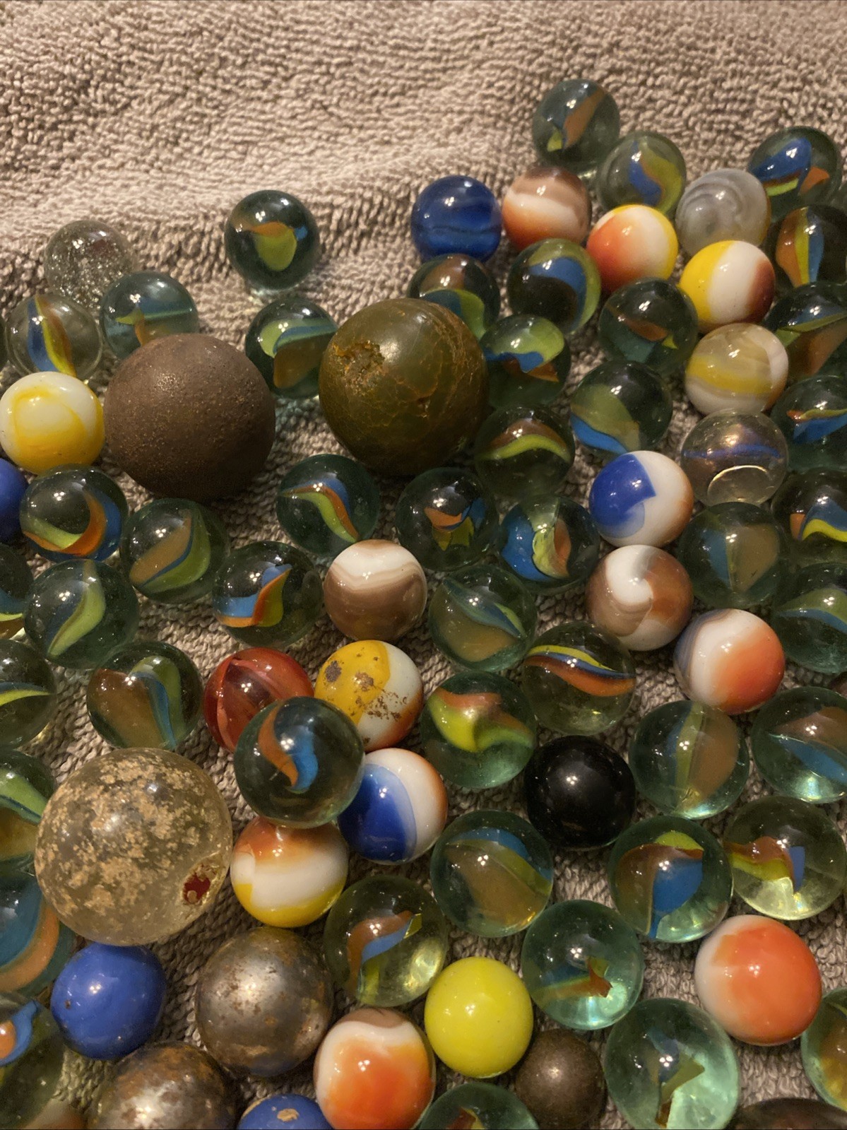 Lot 285 Vintage Marbles Clay Shooter Unsorted