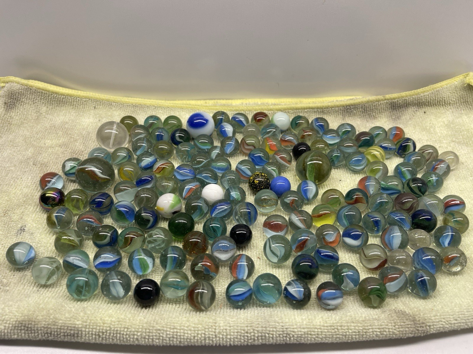 Vintage Marble Lot Over 140 Various Sizes, Types And Colors
