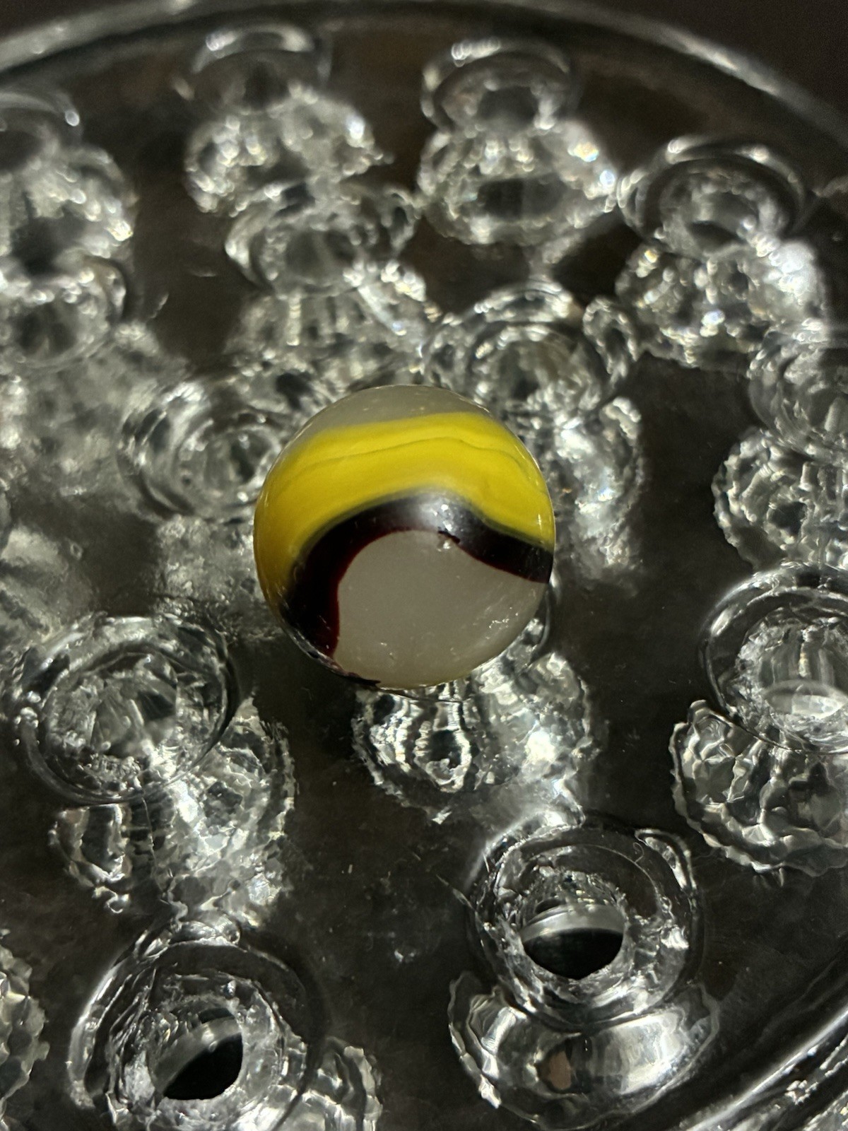 Vintage Akro Agate Lemonade Egg Yolk Oxblood Corkscrew Marble .625” NM