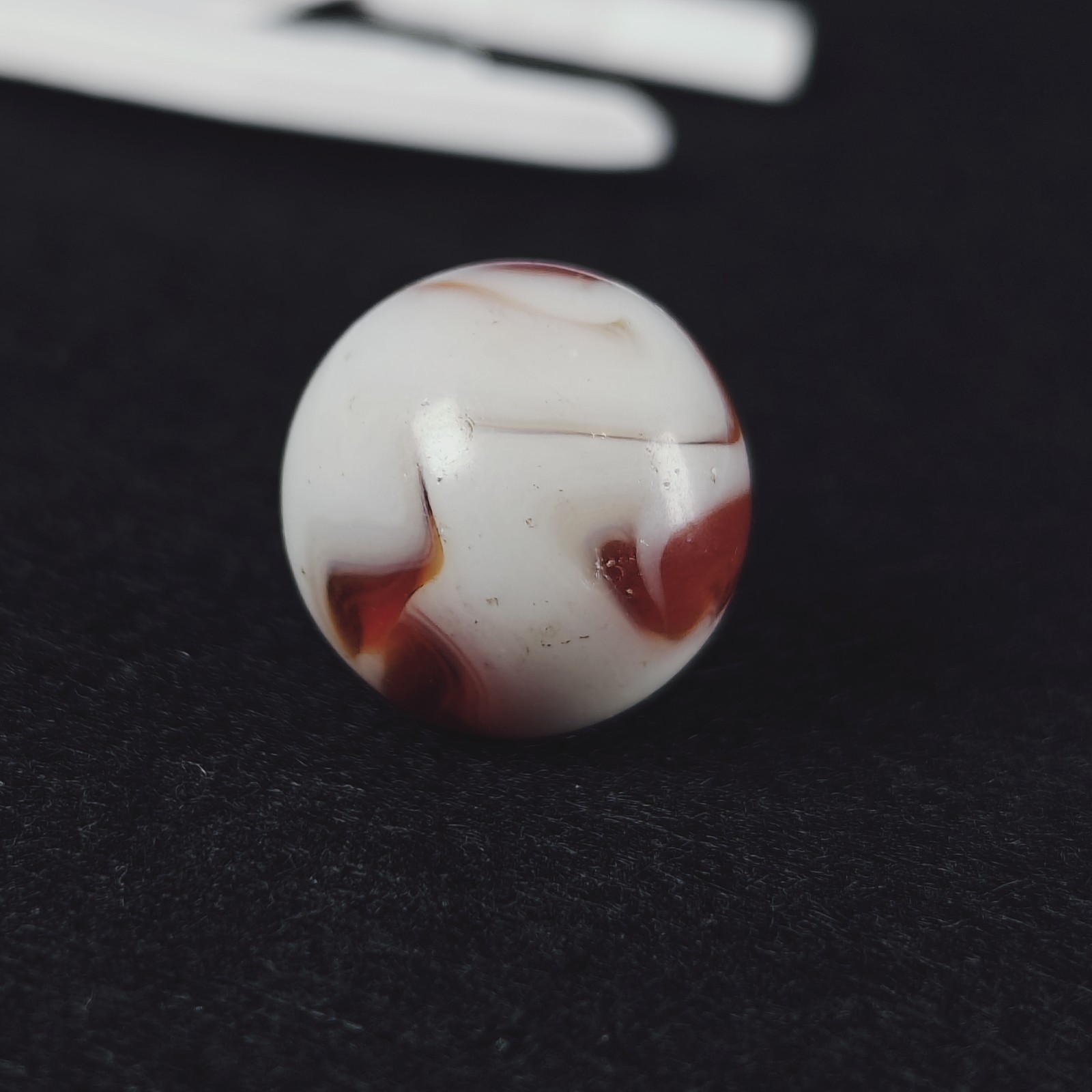 Vintage Marble – 5/8″ White Red West Virginia Swirl Alley