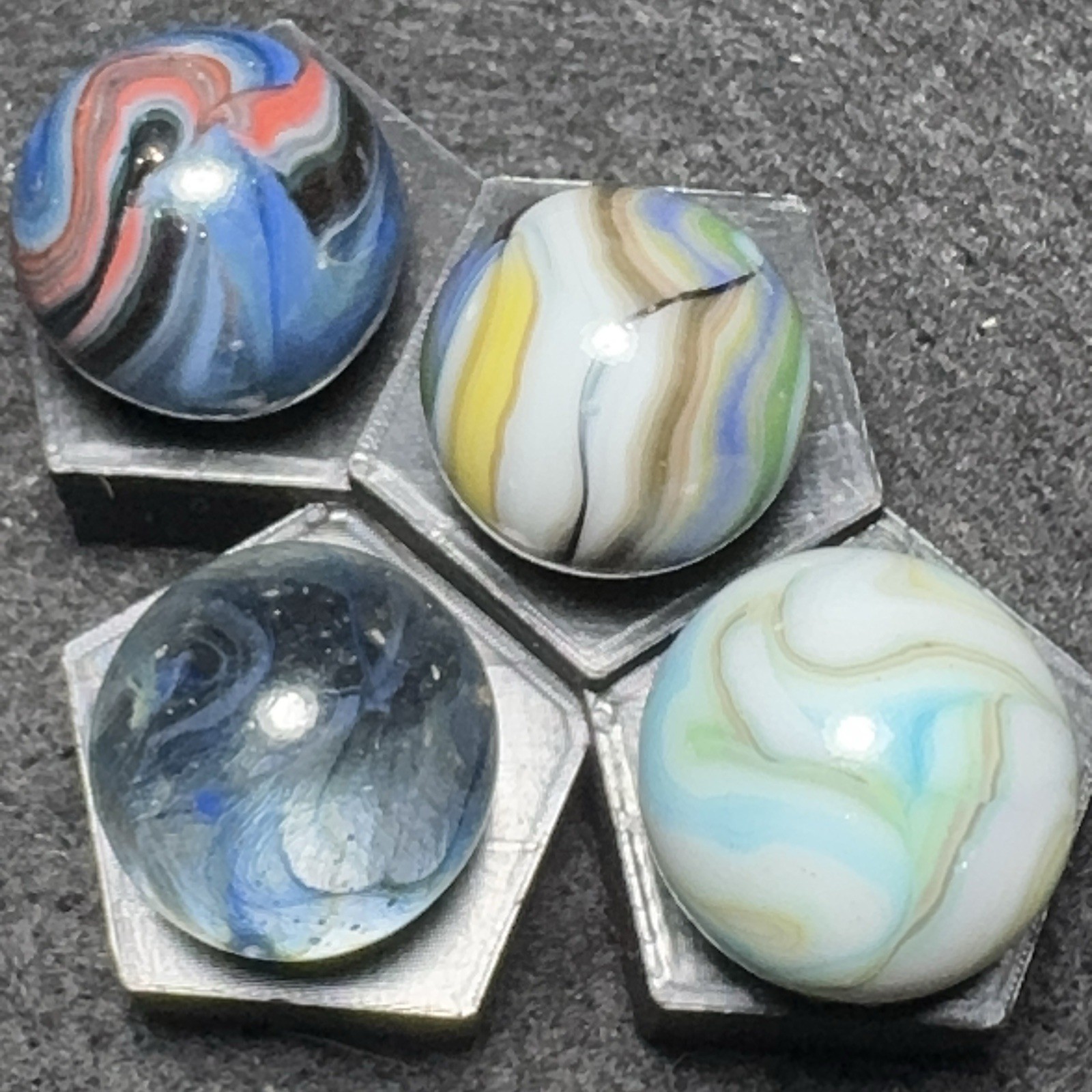 4-Jabo/DAS Marble Sizes Vary (3314)