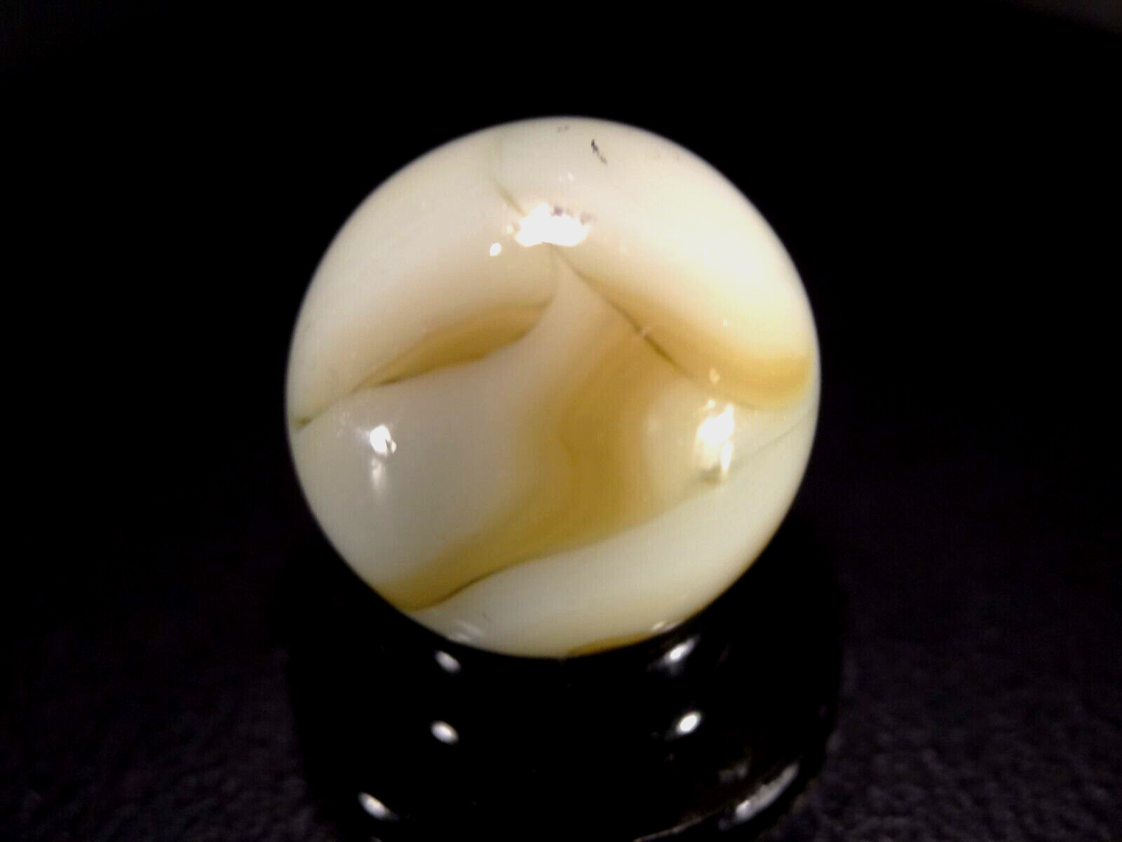 ALLEY AGATE * BUCKSKIN * w/ OPAL GLASS Great Colors & Pattern WET MINT !