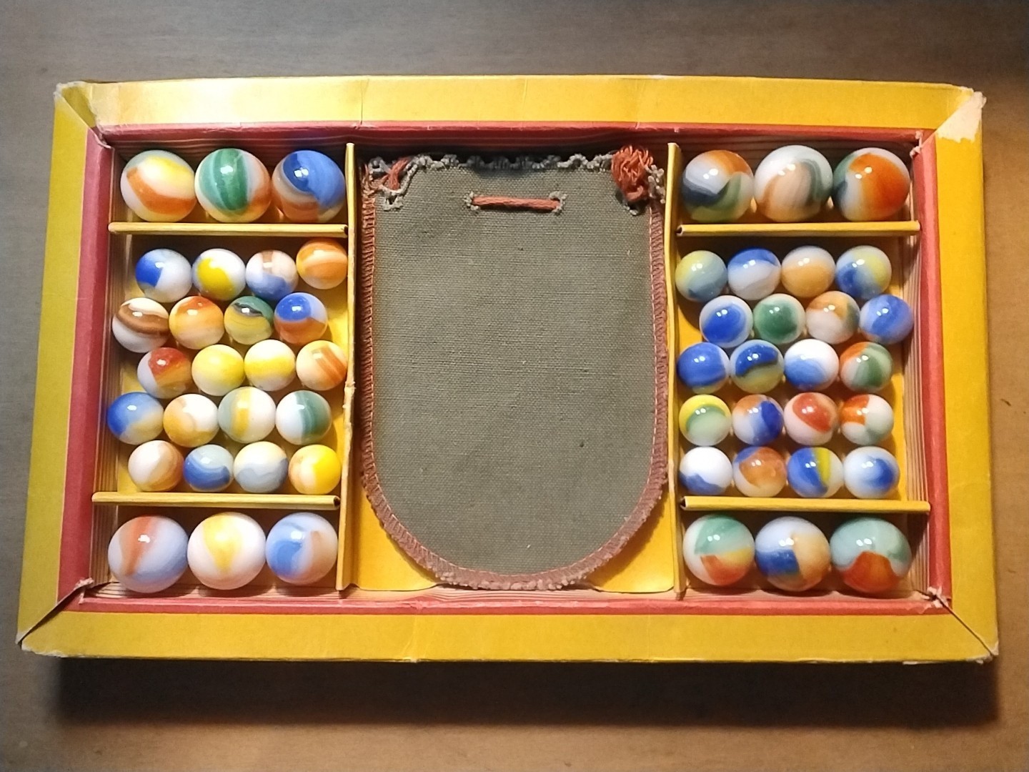 Original Vintage Akro Agate Box #250 With Marbles & Pouch Complete 1930’s Set