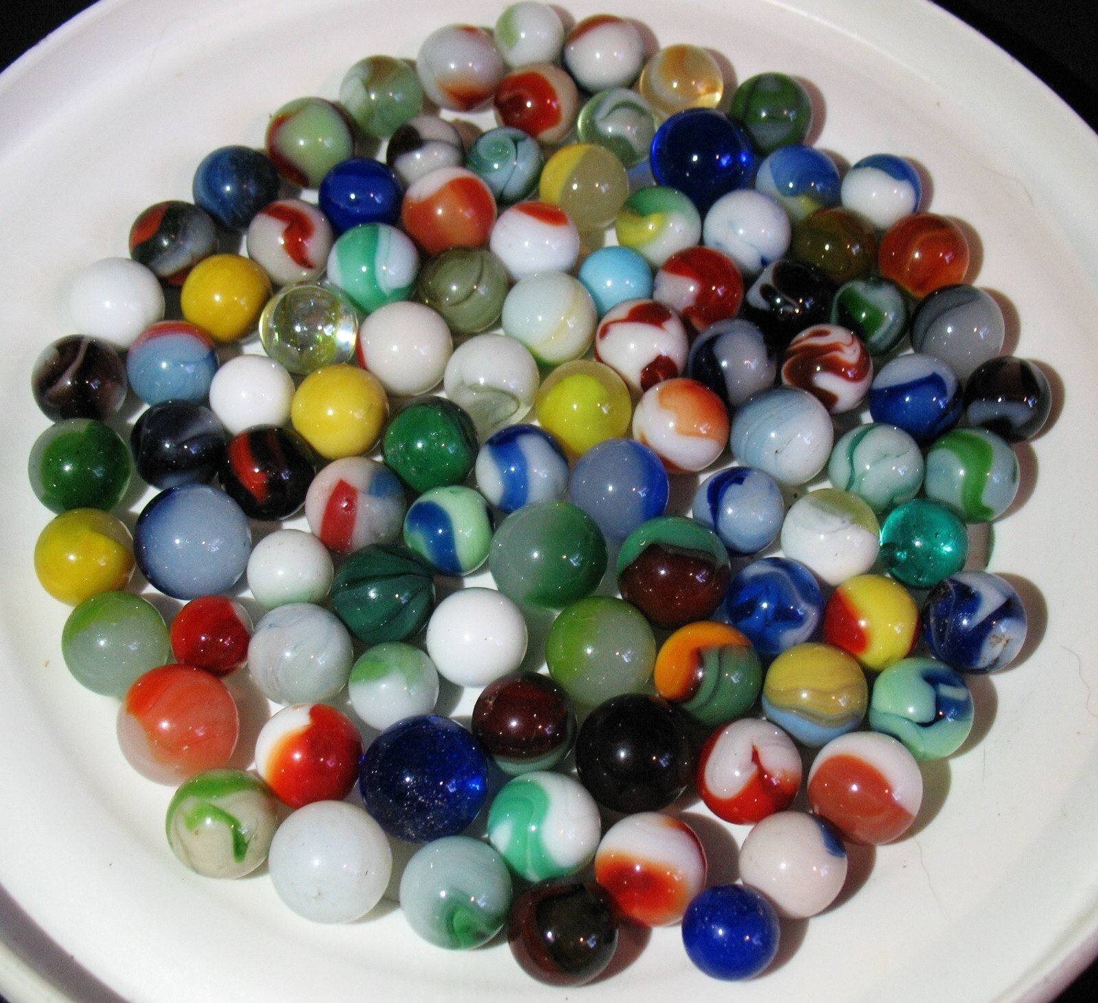 Vtg Lot of 90 Machine Made Marbles Various Makers Patches Swirls Moss Agates etc