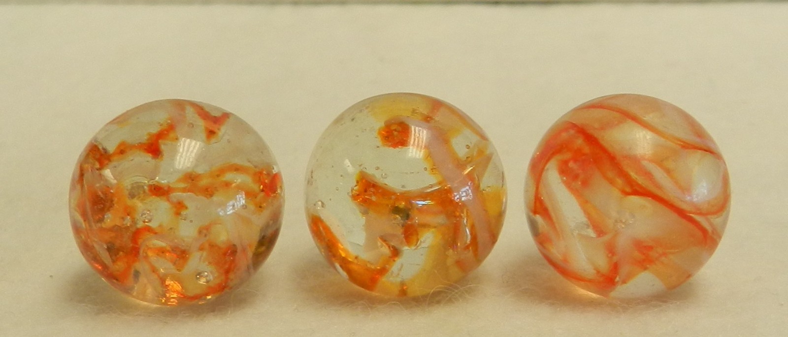 #19984m Vintage Group of 3 Veiligglas Wire Pull Marbles .63 to .65 In