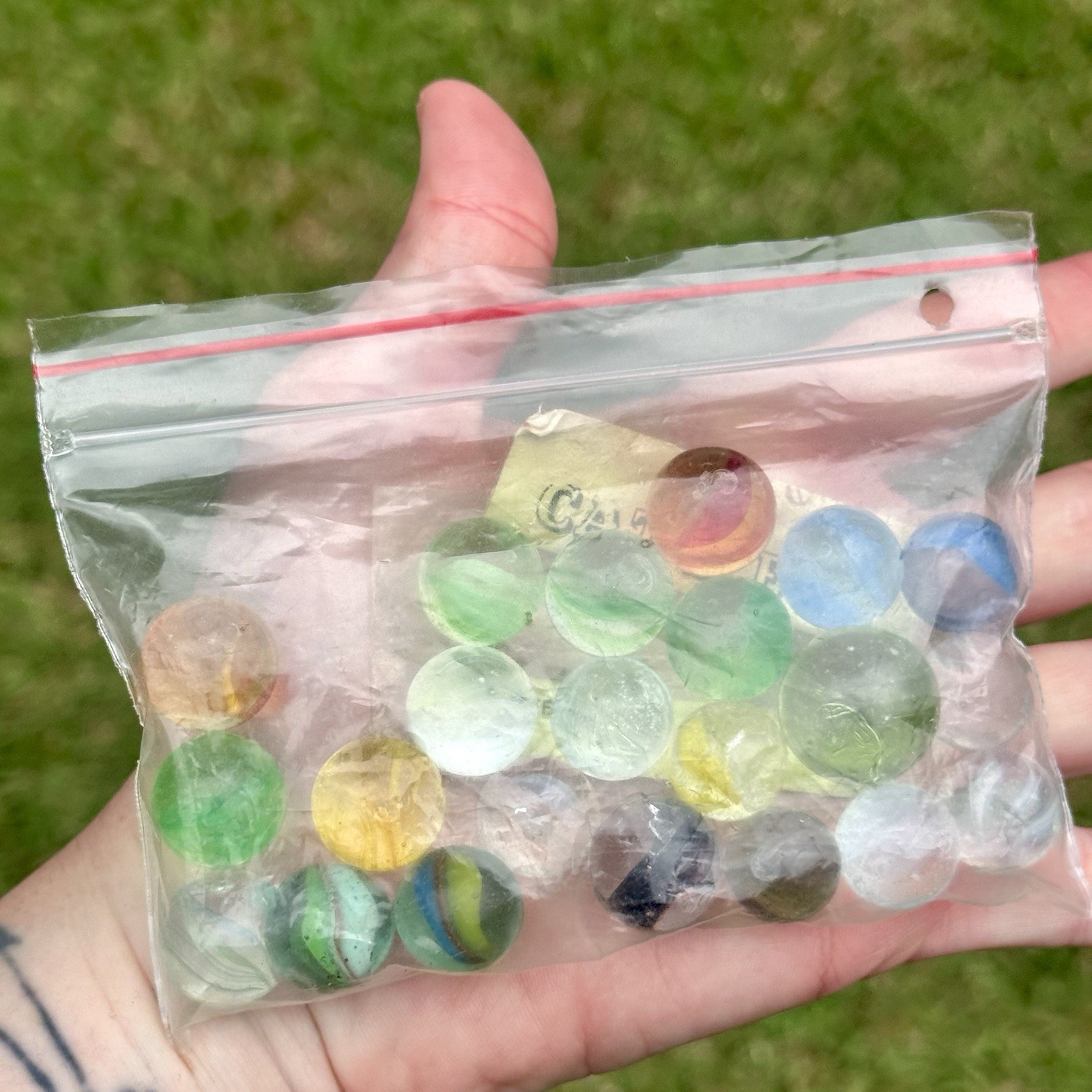 Lot of 22 Master Glass Co. Cats Eye Vintage Marbles 1950s Some Glow *Read Desc.
