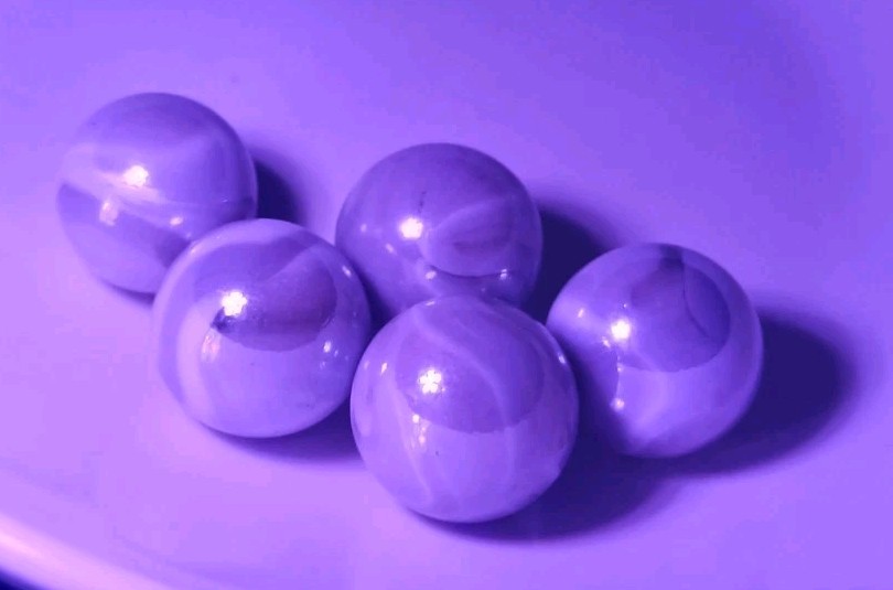 5 Marble King, 1940s–1970 Marbles Pearlescent Gray/Purple Swirling