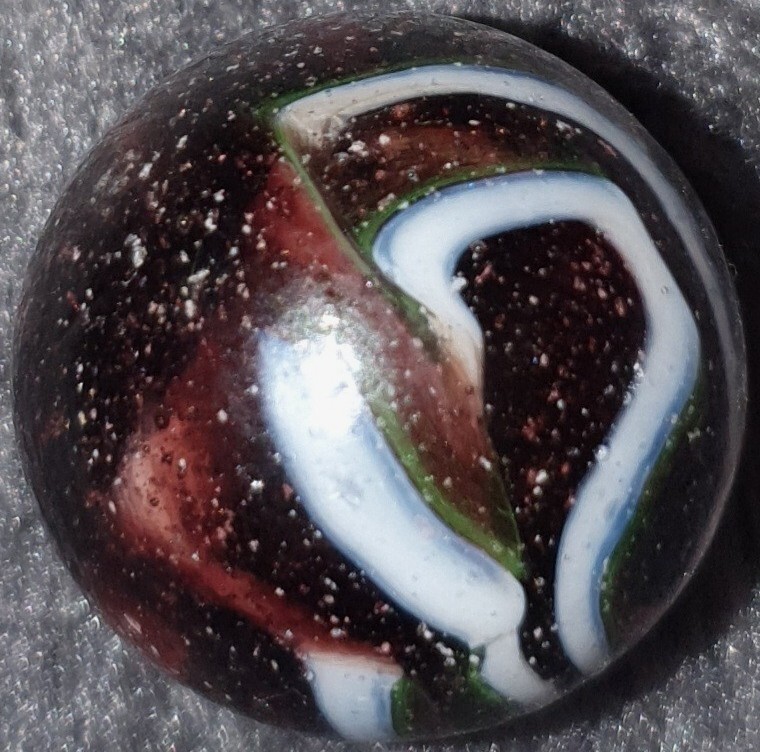 15/16″+ Exceptional UV Active Veiligglas Wirepull Type 4 Vintage Marble NM++++