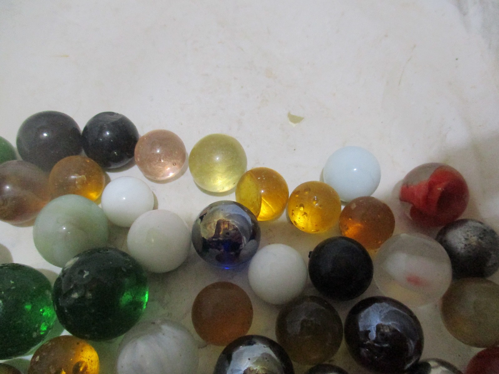 Lot of 75+ Vtg Glass Marbles Confetti White Green Blue Assortment