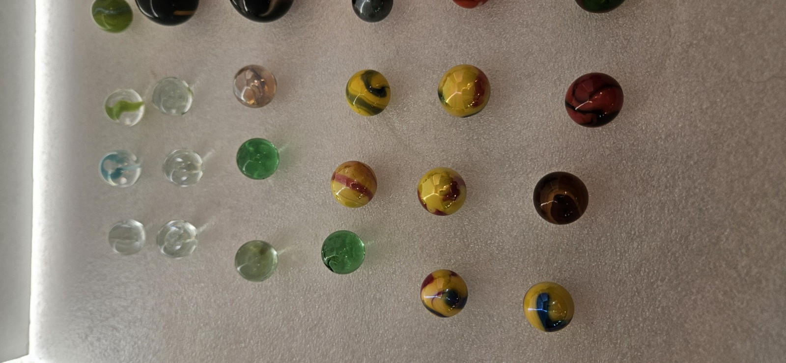 Vtg Lot Of 63 MARBLES., 3/4″ ACRO AGATE, Swirl, Clear, Too, Unique Colors