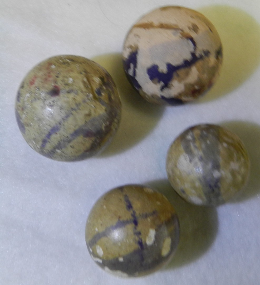 #20779m Vintage Group of 4 Played Ohio Made Rolled Commie Marbles Clay