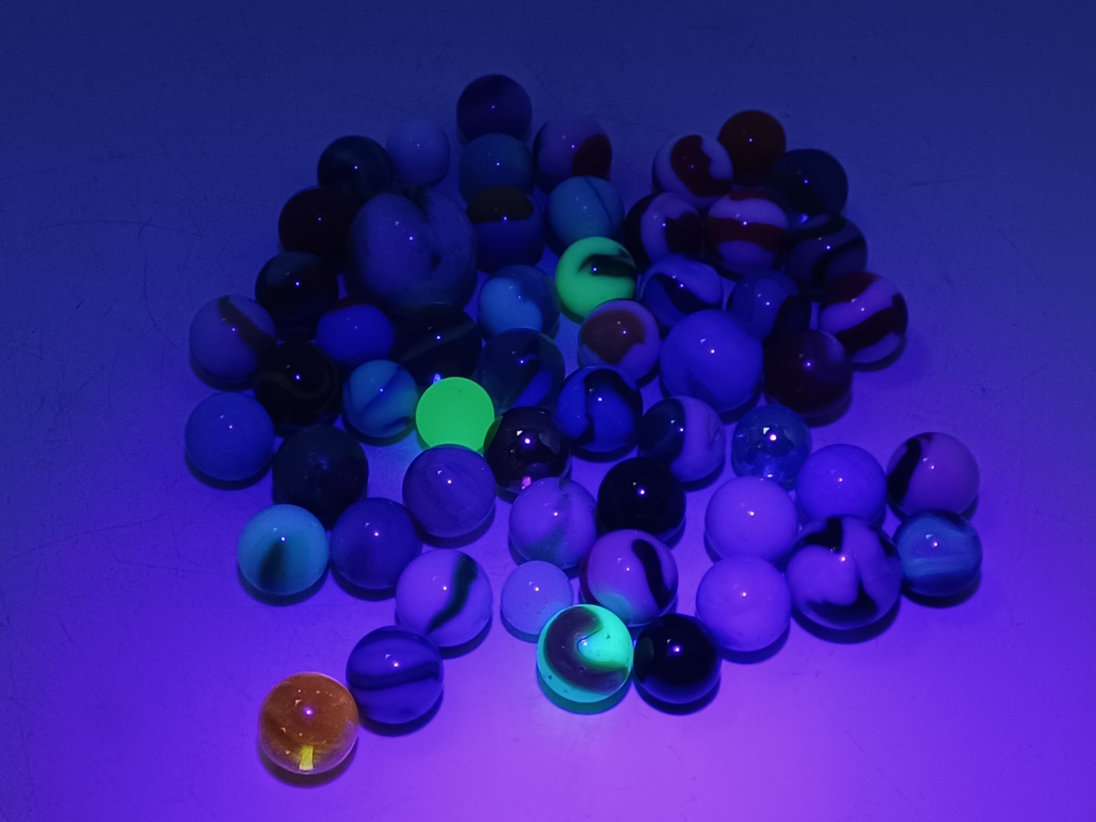 Vintage Marble Lot Of 54 Uranium Cadmium Mixed Glow Black Light