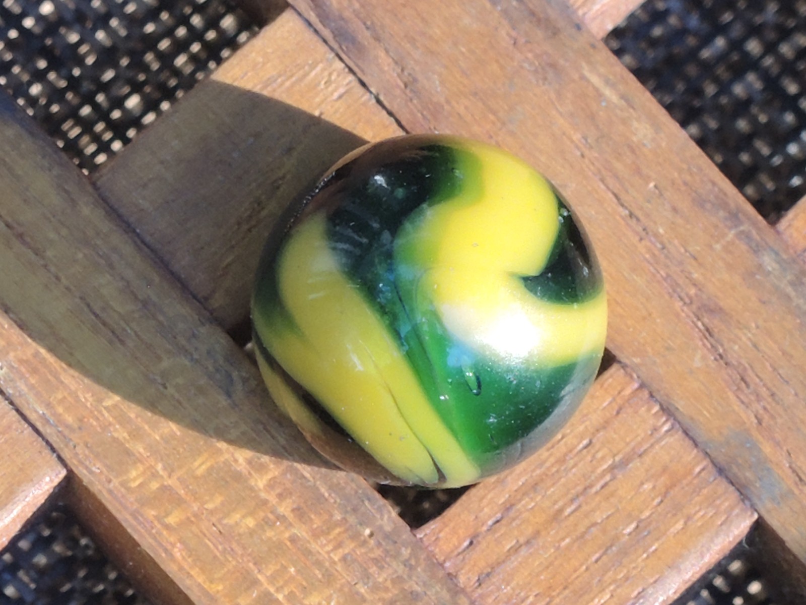 5/8” PELTIER Translucent Green & Aventurine, Yellow EARLY MILLER SWIRL Marble~UV