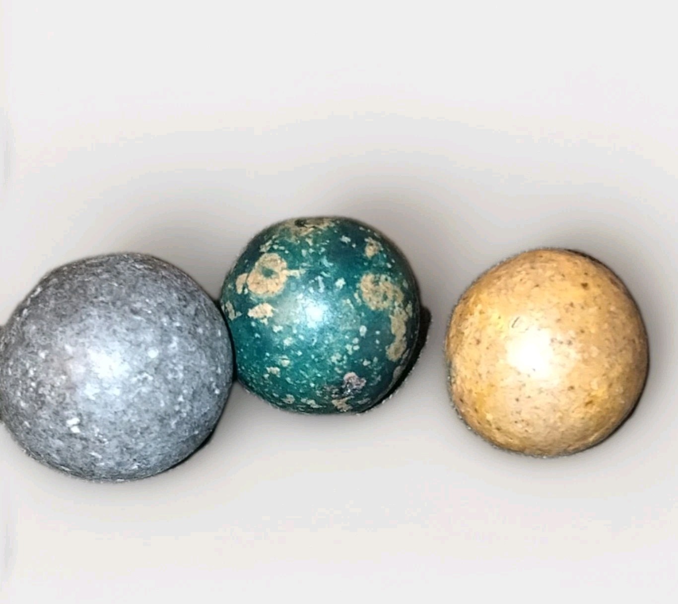 Vintage Antique 19th Century Clay Marbles Lot Of 17 Different Sizes And Colors