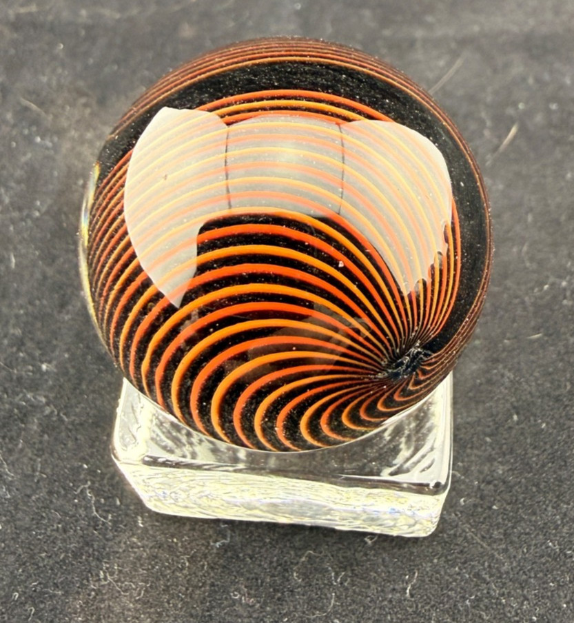 1 3/8″ KRIS PARKE CASED CLAMBROTH GLASS MARBLE SIGNED “KP04”