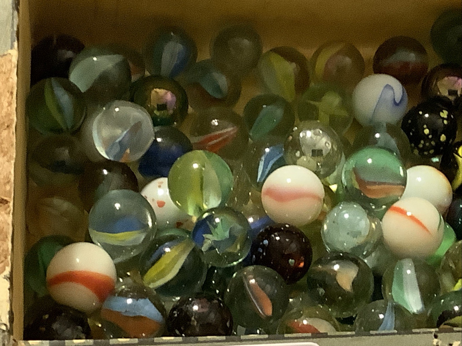 2746🌟Vintage Marbles Lot- UNSORTED In Cigar Box